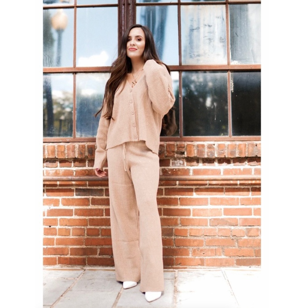 New | Beige Knit Lounge Set
